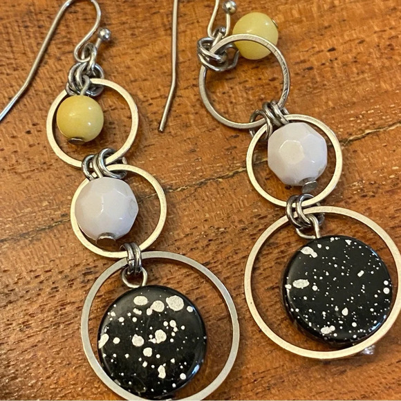 Spooky Season Halloween Assorted Earrings and Pin - Picture 6 of 11